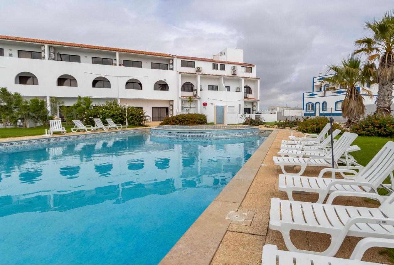 3 Minutes To The Beach, 2 Bedroom Amazing Apt With Balcony, Bbq Grill And Pool Sagres Exterior photo