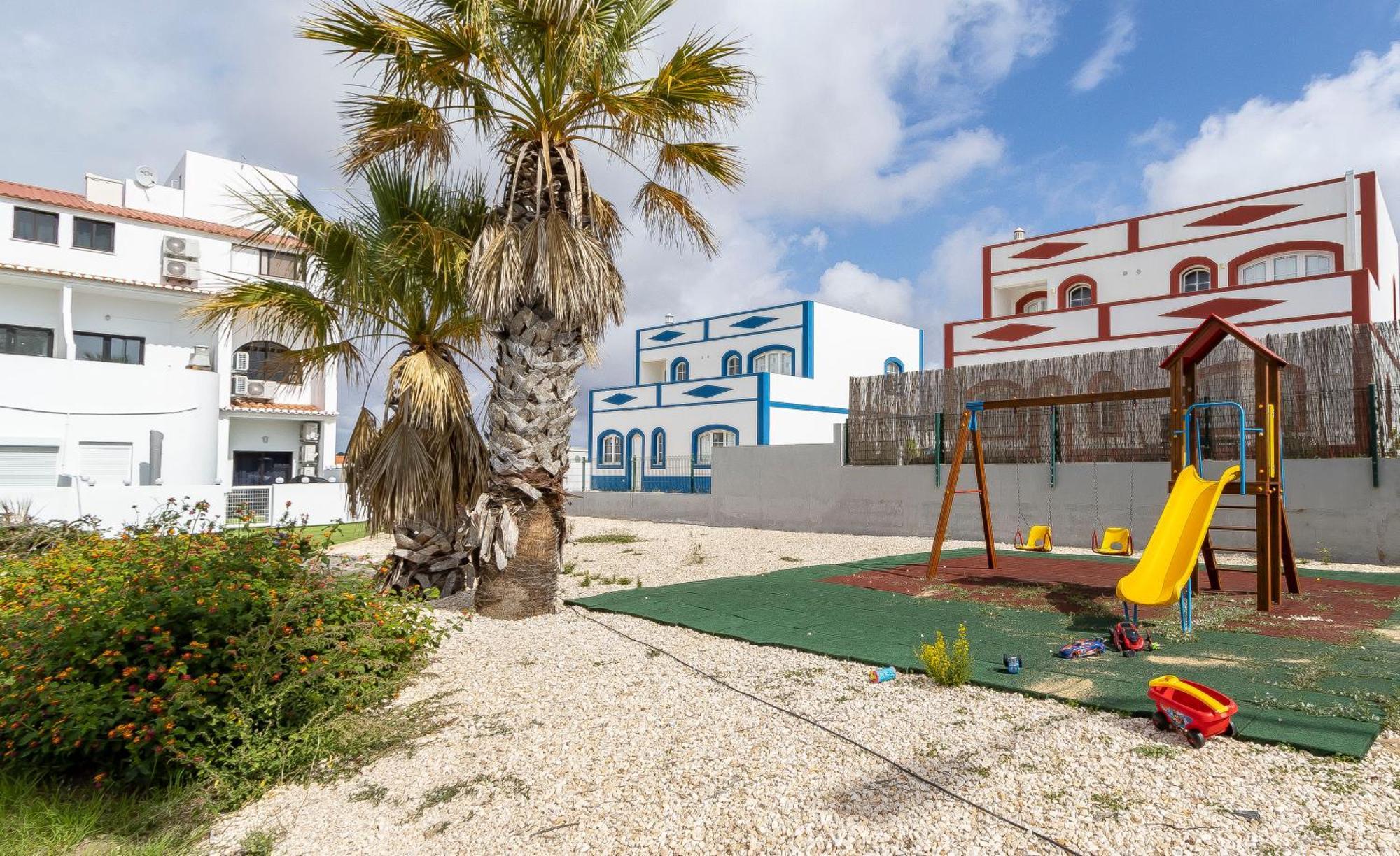 3 Minutes To The Beach, 2 Bedroom Amazing Apt With Balcony, Bbq Grill And Pool Sagres Exterior photo